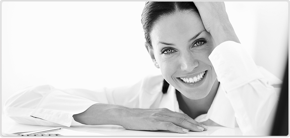 black and white image of lady with her hand in her hair